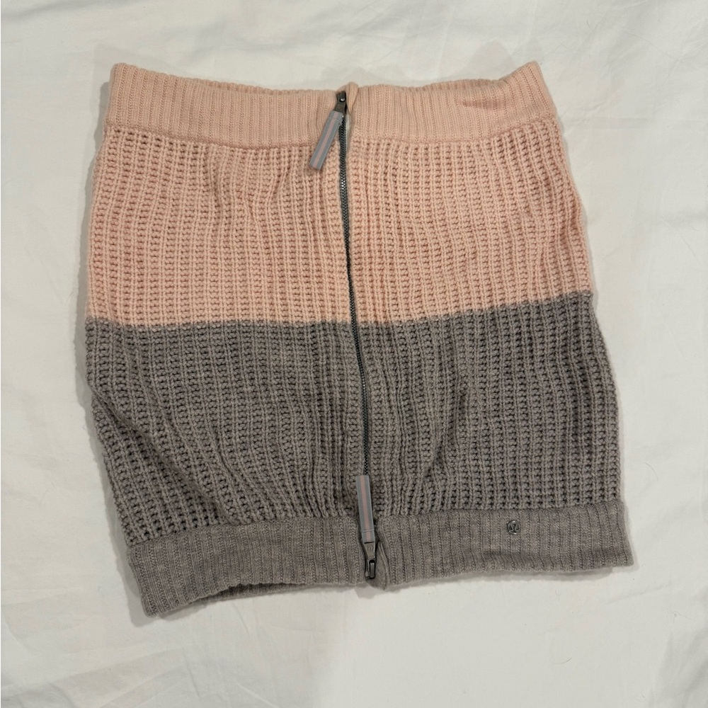 Lululemon Knit Zip-Up Wrap Scarf